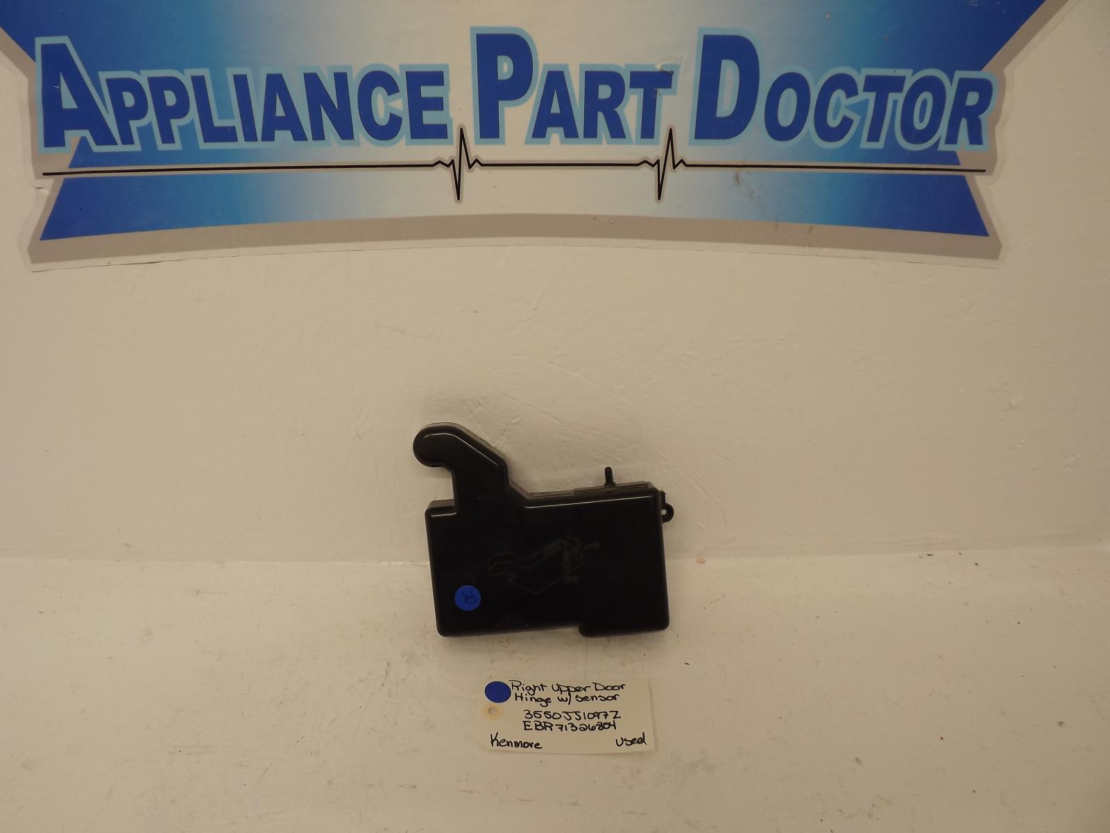 Kenmore Refrigerator 3550JJ1097Z EBR71326804 Rt Up Door Hinge Coverw/Sensor Used Kenmore Refrigerator 3550JJ1097Z EBR71326804 Rt Up Door Hinge Coverw/Sensor Used